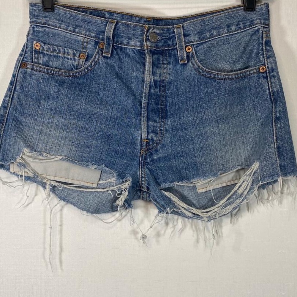 Levi's Distressed Button Fly 501 XX Jean S…